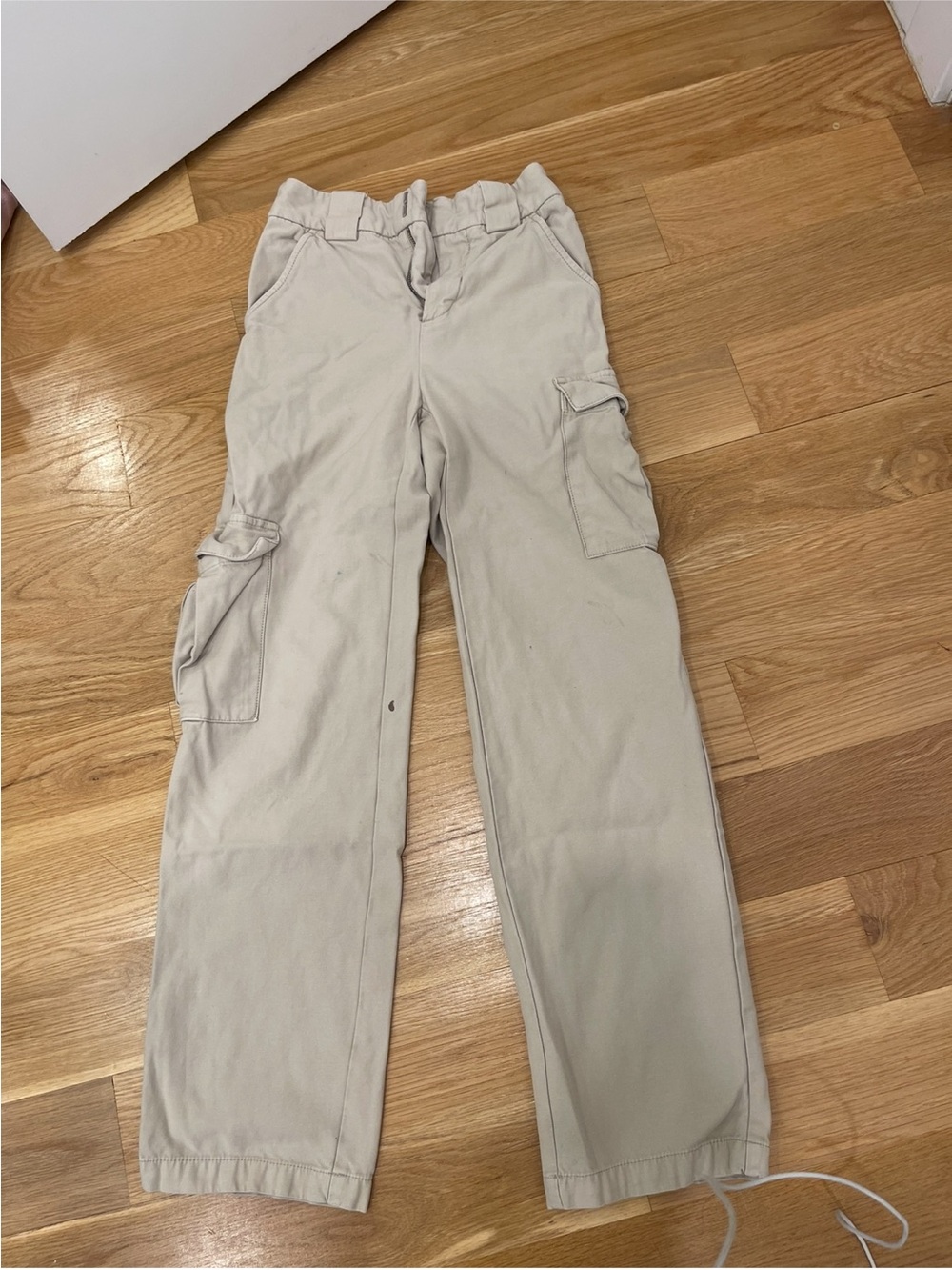 Aritzia Light Beige Cargo Pants - Women's Utility Style